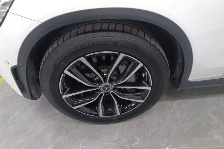 Used Mercedes-Benz GLC 2020 Facelift GLC 260 L 4MATIC Luxury Edition
