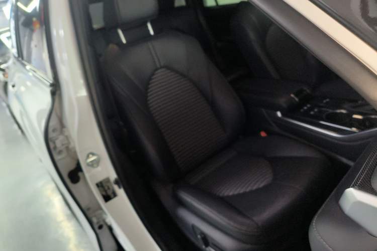 Used Toyota Crown Kluger 2023 2.5L HEV Four-Wheel Drive Prestige Edition
