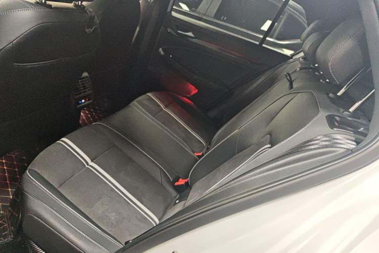 Used Volkswagen Golf 2023 Facelift 280TSI DSG R-Line Lite