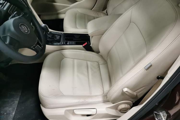 Used Volkswagen Passat 2014 1.8TSI DSG Prestige Edition
