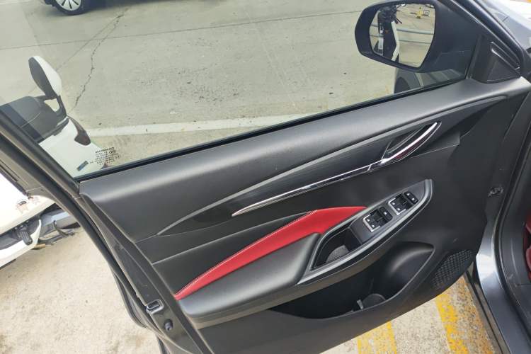 Used Oshan X5 2021 1.5T DCT Prestige Edition
