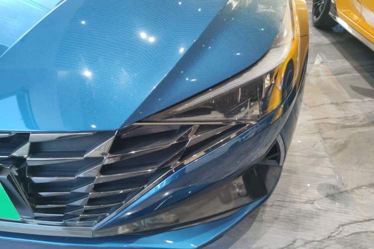 Used Hyundai Elantra 2022 1.5L CVT LUX Prestige Edition