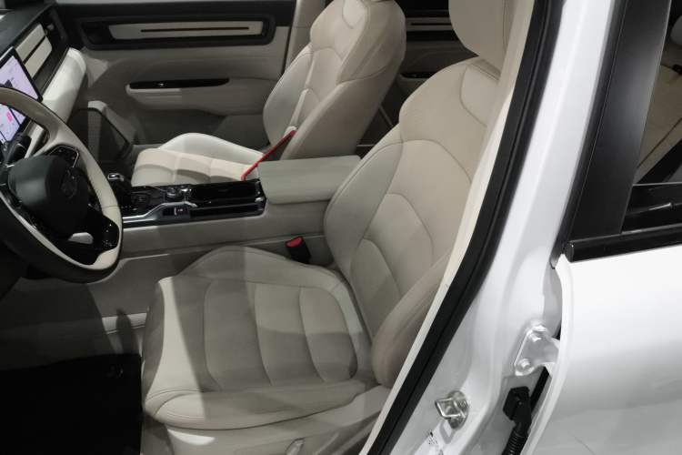 Used Geely Auto icon 2023 1.5TD Chocolate Luxe Edition