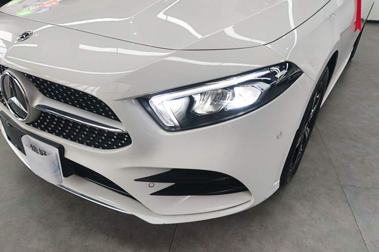 Used Mercedes-Benz A-Class 2022 Revised Version A 200 L Sport Sedan Fashionable Style