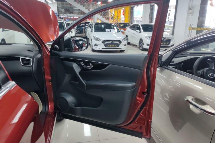 Used Nissan Qashqai 2016 2.0L CVT Luxury Edition