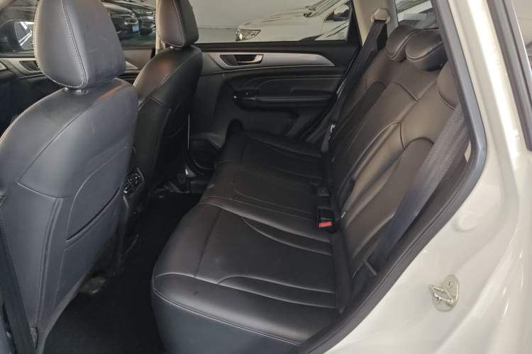 Used Haval M6 2021 PLUS 1.5T DCT Luxury Smart Connectivity Model
