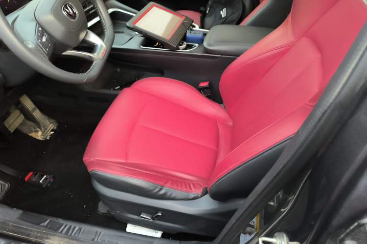 Used Changan UNI-T 2020 1.5T Prestige Version
