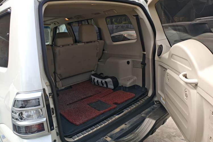 Used Mitsubishi Pajero 2018 V97 3.8L 5-Door GLS Sunroof – Middle East