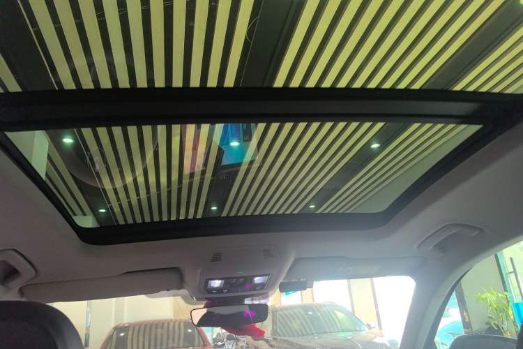 Used Volkswagen Passat 2025 Pro 380TSI Starry Dragon Edition
