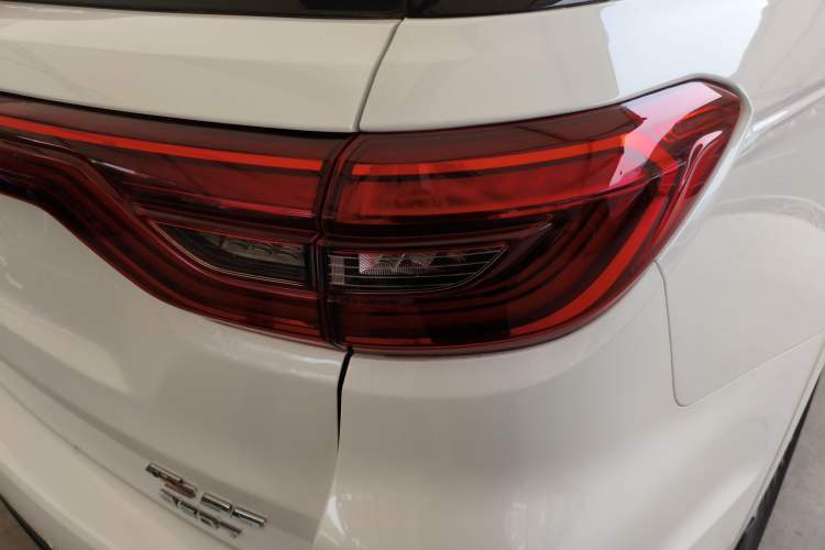 Used Changan CS95 2021 2.0T Two-Wheel Drive Luxury Version
