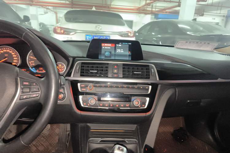 Used BMW 3 Series 2018 320Li Fashion Model
