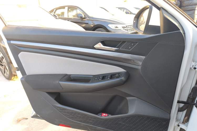 Used Volkswagen Bora 2023 200TSI DSG Comfort Edition
