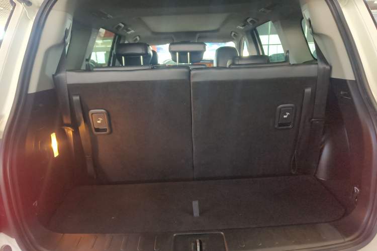 Used GAC Trumpchi GS8 2017 320T Two-Wheel Drive Luxury Smart Connectivity Version (7 Seats)