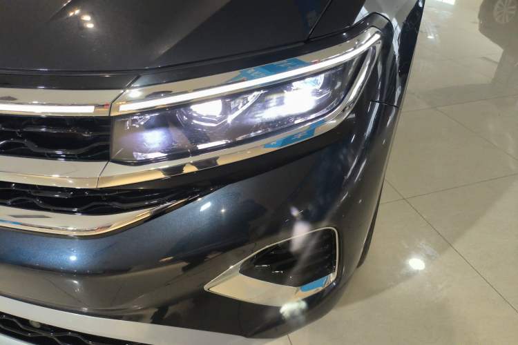 Used Volkswagen Talagon 2023 Facelift 380TSI All-Wheel-Drive Luxury Jiajing Pro 6-Seater
