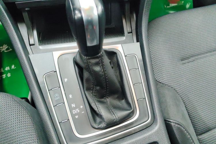 Used Volkswagen Golf 2018 230TSI Automatic Comfort Model
