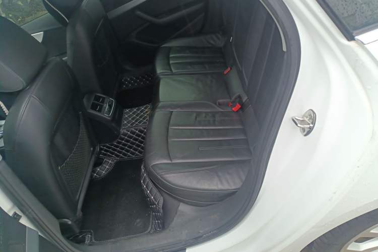 Used Audi A4L 2018 30th Anniversary Edition 40 TFSI Fashion Model