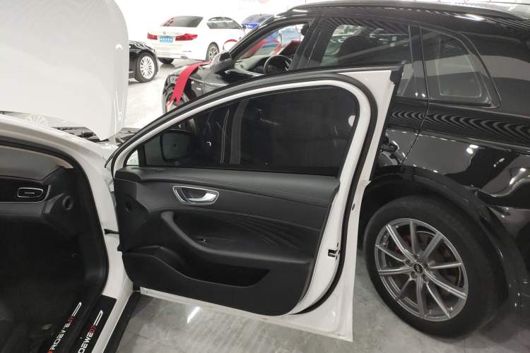 Used Roewe D7 2025 DMH 125km World Champion Edition
