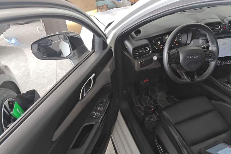 Used Lynk & Co 03 2022 2.0TD DCT GenioPlus