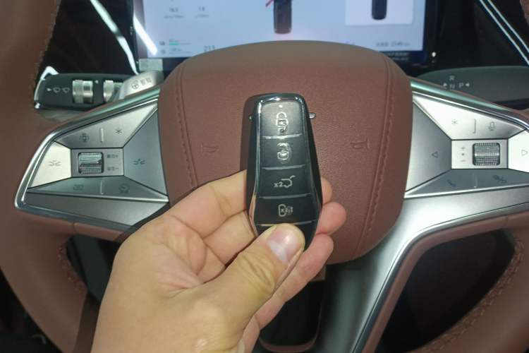 Used BYD Xia 2025 DM-i 1.5T 180km Beyond Edition
