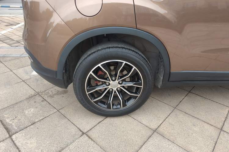 Used FAW Senya R7 2016 1.6L manual luxury version