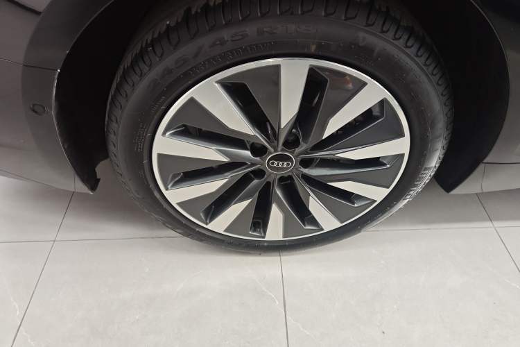 Used Audi A6L 2023 Revised 45 TFSI Prestige Elegant Edition