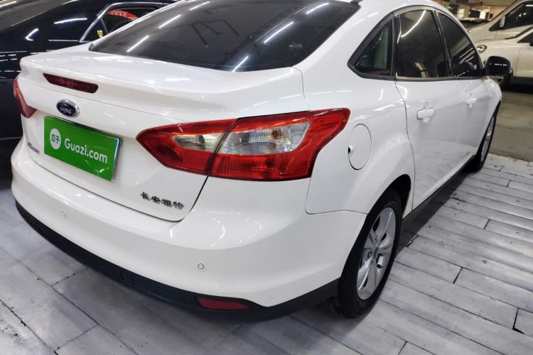 Used Ford Focus 2012 Sedan 1.6L Automatic Fashion Edition