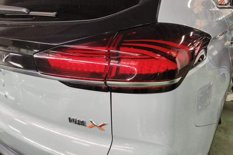 Used Geely Auto Emgrand X7 Sport 2022 Boyue X 1.8TD DCT ZhiZun Edition
