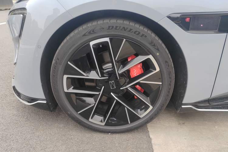 Used  12 2023 650 Three-Laser Four-Wheel Drive GT Version