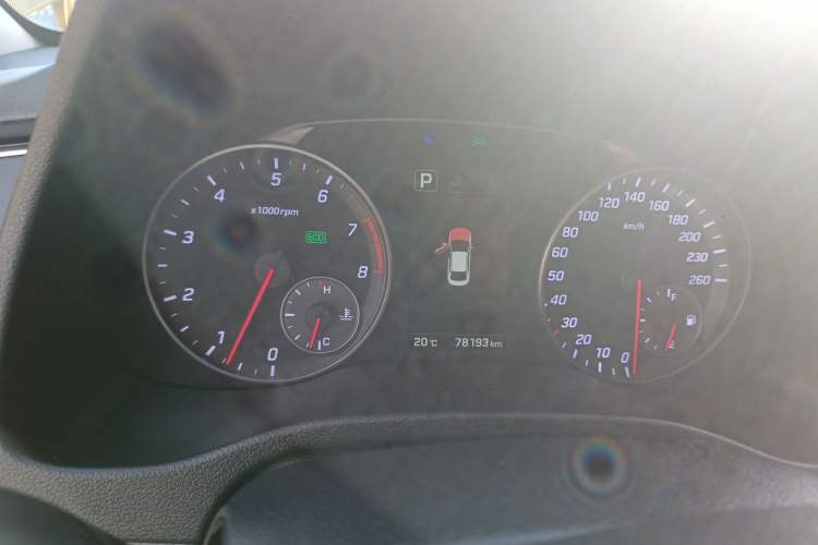 Used Hyundai Elantra 2016 1.4T Dual-Clutch Xuan Dong · Dynamic Version
