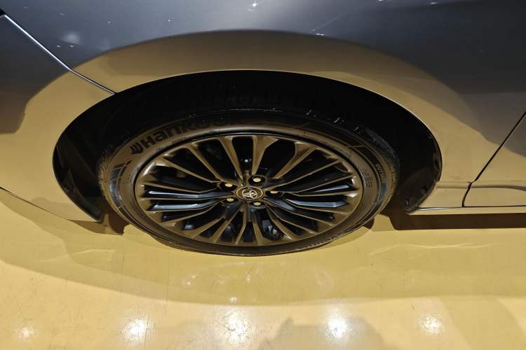 Used Toyota Avalon 2022 2.0L XLE Premium Edition
