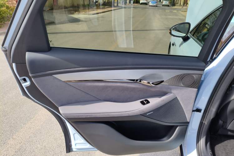 Used VOYAH PASSION 2023 Four-Wheel Drive Long-Range Version