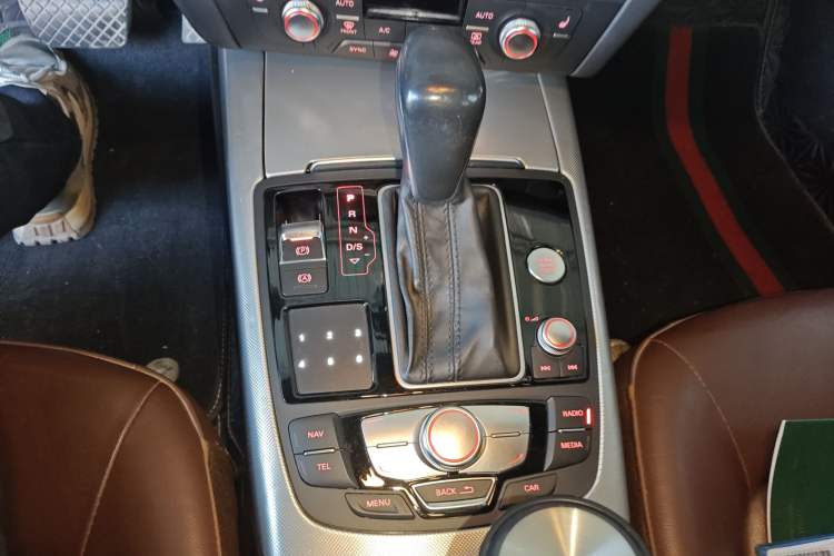 Used Audi A6L 2018 30th Anniversary Edition 45 TFSI quattro Sport model
