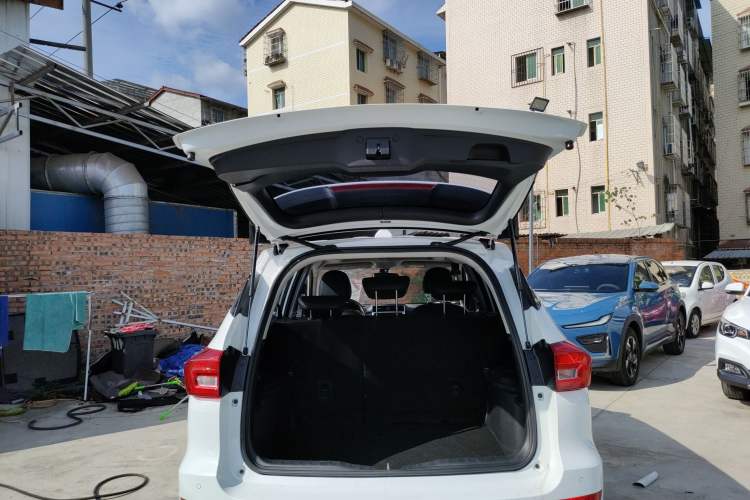 Used Haval M6 2019 1.5T DCT Two-Wheel Drive Value Edition China VI Standard
