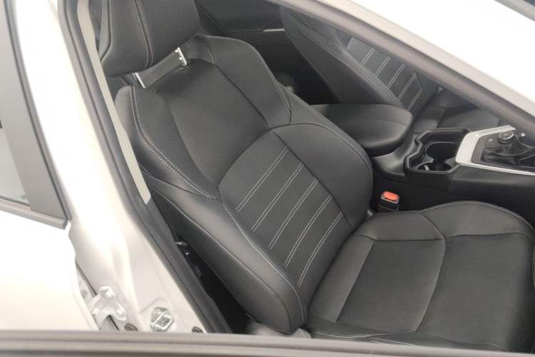 Used Toyota Wildlander 2023 Dual-Motor 2.5L E-CVT Four-Wheel Drive Prestige Edition
