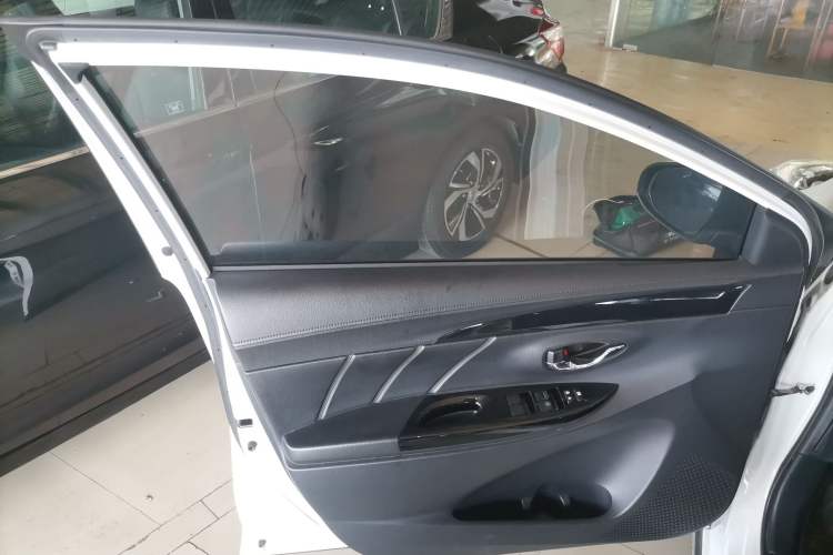 Used Toyota YARiS L 2020 X-Trail X 1.5L CVT Luxury Edition
