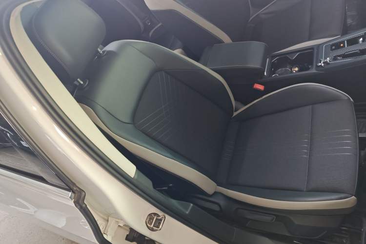 Used Volkswagen Golf 2023 Facelift 280TSI DSG Pro