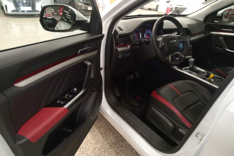 Used Haval H4 2019 Red-Label 1.5 GDIT DCT Luxury Smart Connectivity Model