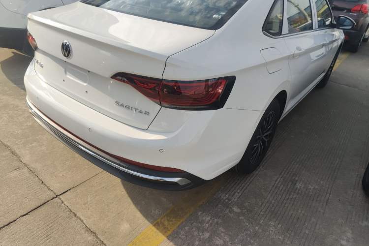 Used Volkswagen Sagitar 2025 Facelift 200TSI DSG Flyover Edition
