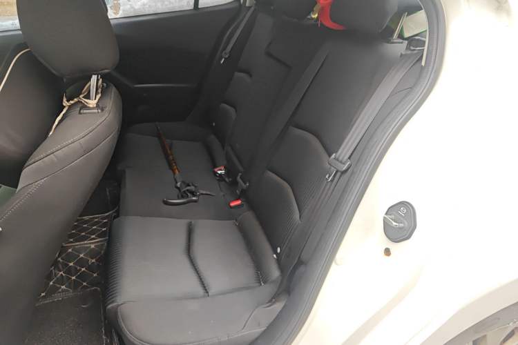 Used Mazda Mazda 3 Axela 2016 Sedan 1.5L Automatic Comfort Model
