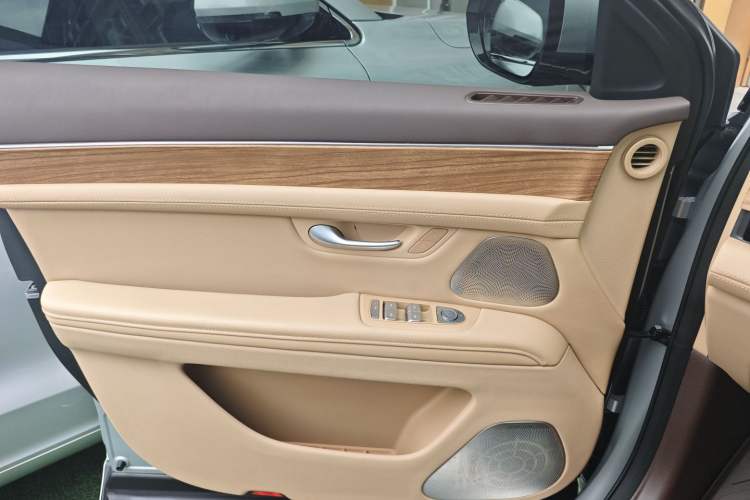 Used Hima AITO M7 2024 1.5T Rear-Drive Plus Version 5 Seats
