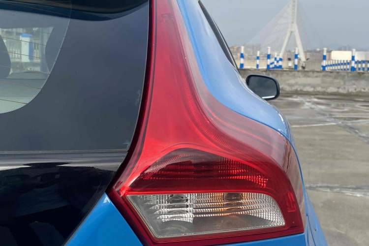 Used Volvo V40 2014 2.0T Zhiya Edition