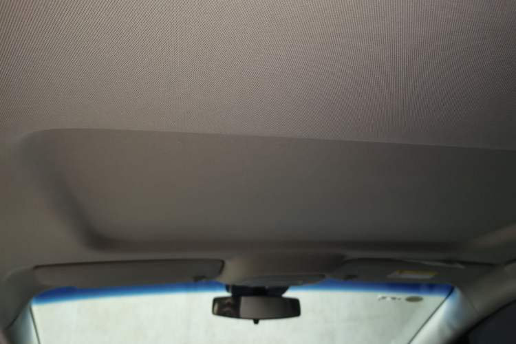 Used Buick GL8 2023 Land Executive Class Comfort Model