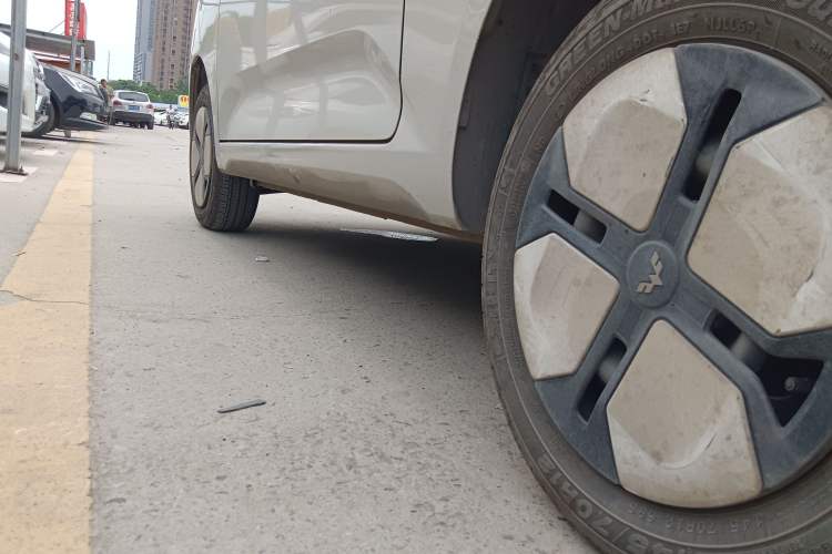 Used Wuling Hongguang MINIEV 2024 3rd Generation 215km Advanced Version
