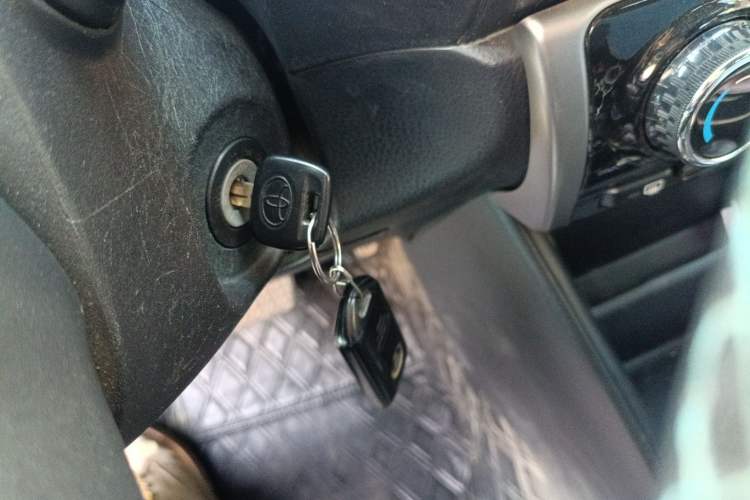 Used Toyota YARiS L Zhi Xian 2016 Revised 1.5E CVT Charming Edition