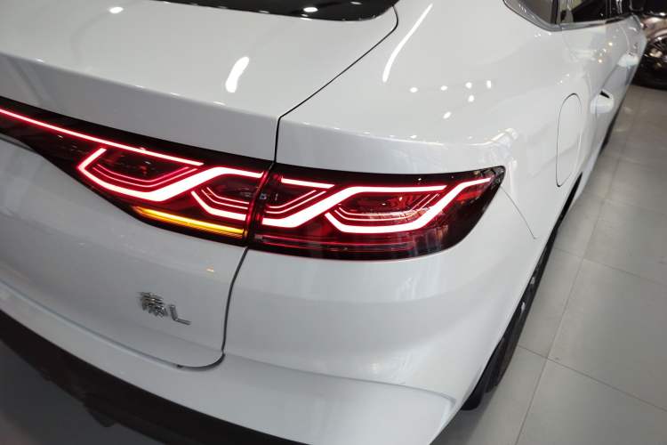 Used BYD Qin L 2024 DM-i 120KM Leading Model
