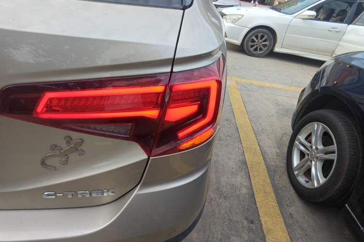 Used Volkswagen C-TREK 2018 1.5L Automatic Comfort Model
