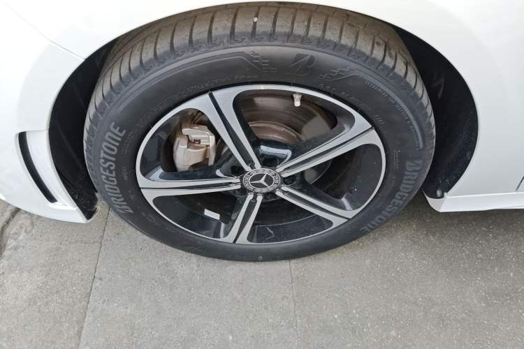 Used Mercedes-Benz A-Class 2022 Revised Version A 200 L Sport Sedan Fashionable Style
