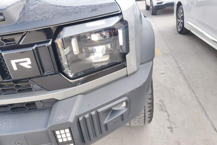 Used JETOUR Traveler 2023 2.0T All-Wheel Drive Conquer PRO
