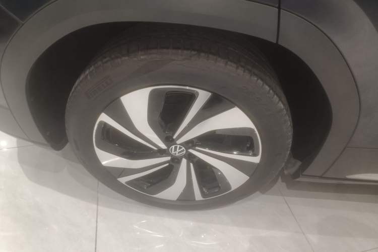 Used Volkswagen ID.6 CROZZ 2022 Long-Range PURE+ Edition