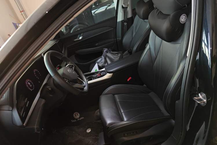 Used Volkswagen Passat 2025 Pro 380TSI Dragon Glory Edition
